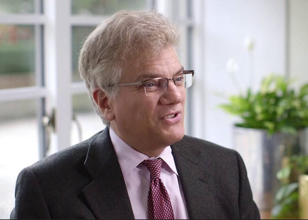 رویکردهای تطبیقی، چشم‌اندازی از نحوه عملکرد اصول قوانین اساسی در سایر نظام‌ها ارائه می دهند