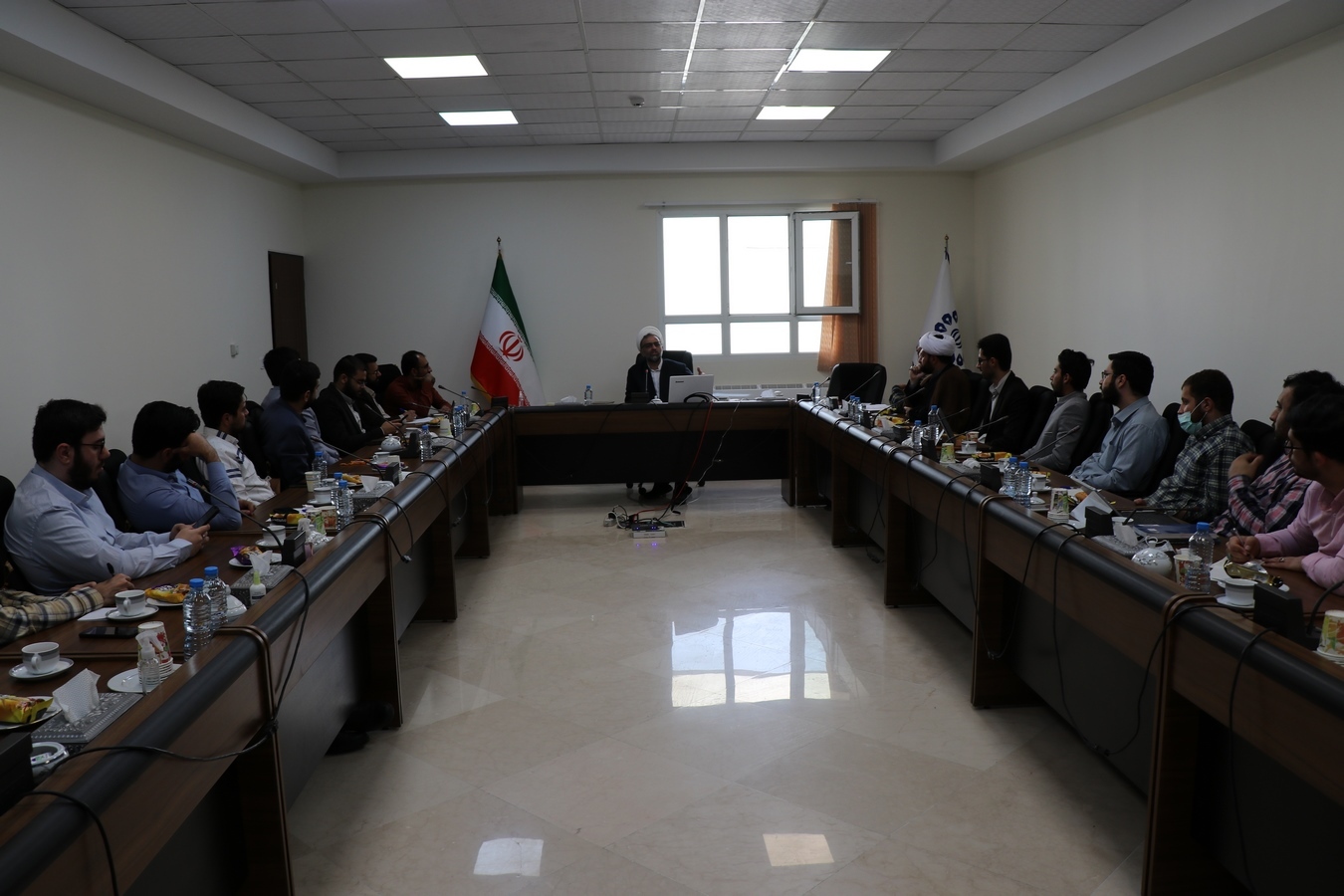 برگزاری نشست تخصصی با موضوع بایسته های حکمرانی اسلام برگزاری نشست تخصصی با موضوع بایسته های حکمرانی اسلام