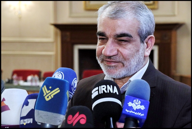 سیاست جمهوری اسلامی ایران حمایت از مستضعفین است سیاست جمهوری اسلامی ایران حمایت از مستضعفین است