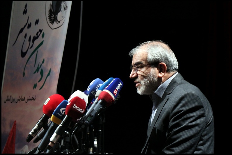 شهید سلیمانی مرد میدان حقوق بشر و انسانیت بود شهید سلیمانی مرد میدان حقوق بشر و انسانیت بود