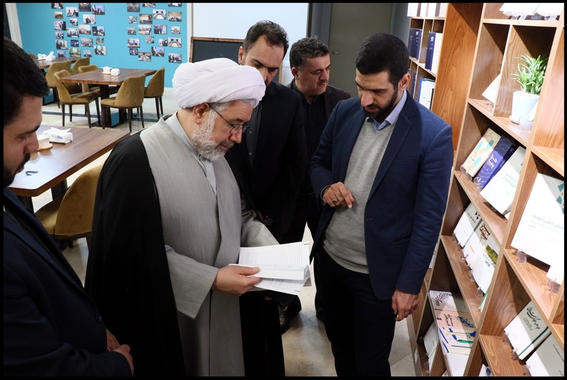 پژوهشکده شورای نگهبان و جامعه المصطفی(ص) العالمیه تفاهمنامه همکاری امضا کردند پژوهشکده شورای نگهبان و جامعه المصطفی(ص) العالمیه تفاهمنامه همکاری امضا کردند