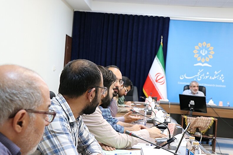 بررسی لایحه «الحاق موادی به قانون ساماندهی صنعت خودرو» و طرح  «ساماندهی بازار زمین مسکن و اجاره بها» در مجمع مشورتی حقوقی شورای نگهبان