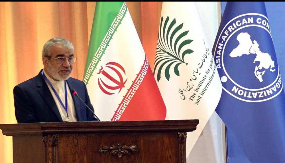 پیشگیری و مقابله با تروریسم با همکاریهای منطقهای و بینالمللی میسر است پیشگیری و مقابله با تروریسم با همکاریهای منطقهای و بینالمللی میسر است