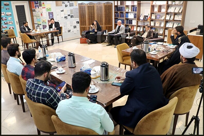 نشست بررسی آزادی مطبوعات در قانون اساسی جمهوری اسلامی ایران