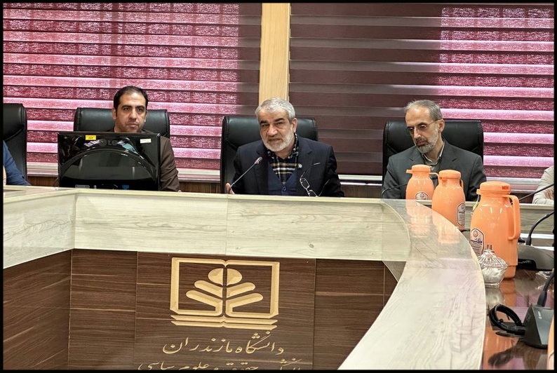 دکتر کدخدایی: آگاهی از قانون اساسی، زمینهساز ارتقای جامعه است دکتر کدخدایی: آگاهی از قانون اساسی، زمینهساز ارتقای جامعه است