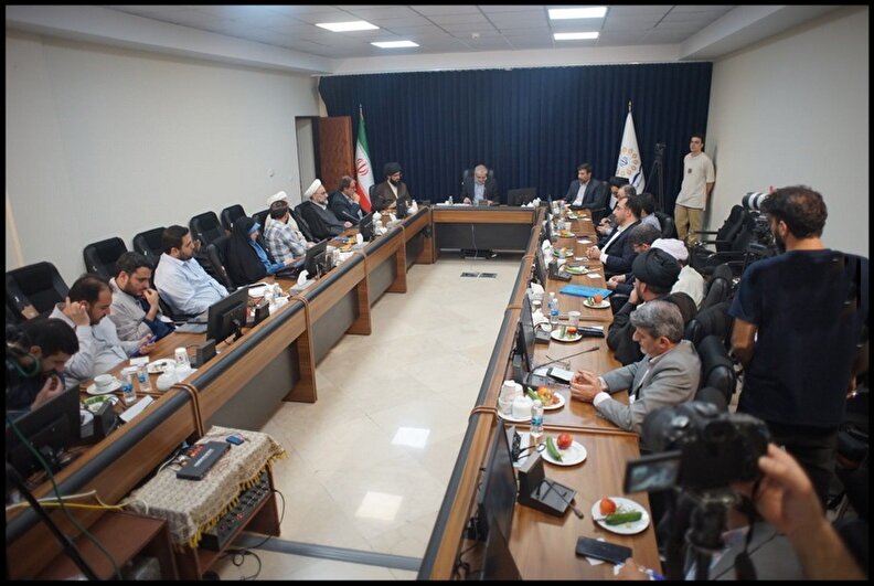 گزارش تصویری دومین جلسه کمیته علمی همایش بین‌المللی حقوق ملت و آزادی‌های مشروع در منظومه فکری حضرت آیت‌الله‌العظمی امام خامنه‌ای(مدظله‌العالی)