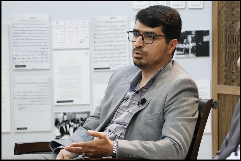 در تحلیل نظرات شورای نگهبان باید به زمینه و زمانه صدور نظرات توجه شود در تحلیل نظرات شورای نگهبان باید به زمینه و زمانه صدور نظرات توجه شود